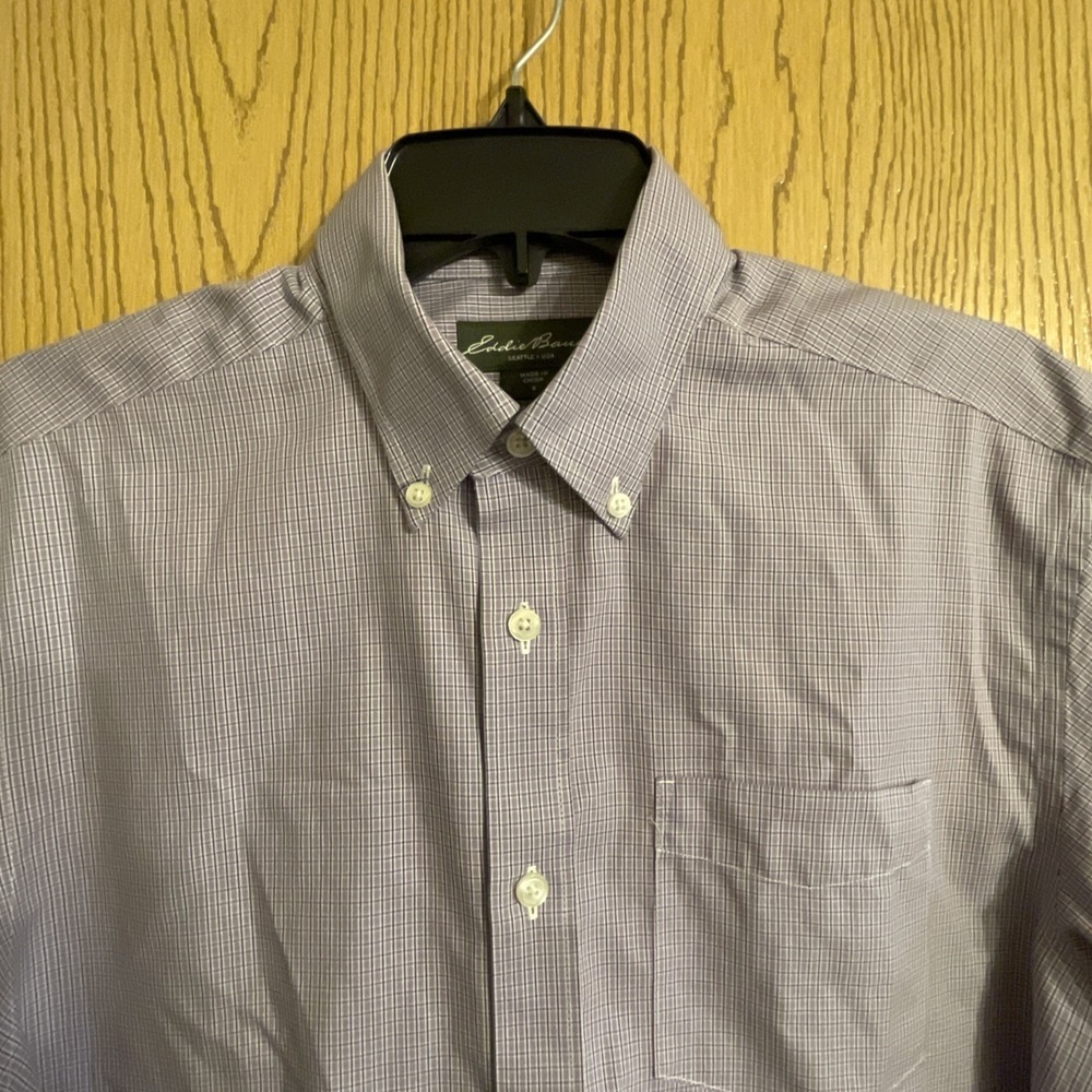 Men's Eddie Bauer short sleeve collared button Down Size small purple plaid - Picture 2 of 8